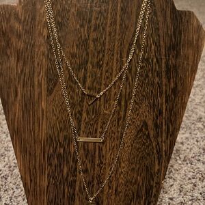 Elegant Gold Layered Necklace